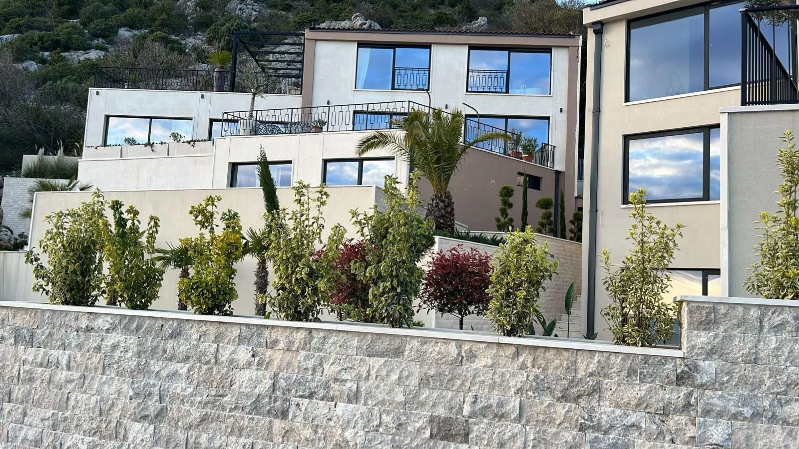 Sale, house, 257m², Kuljače, Budva