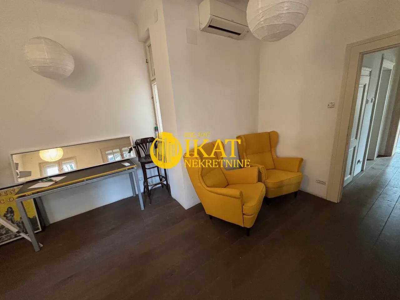 Izdavanje, dvosoban stan, 67m², Stari Grad, Beograd