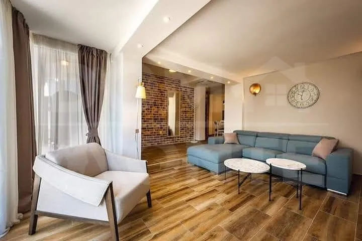 Rent, one bedroom apartment, 50m², Dobrota, Kotor