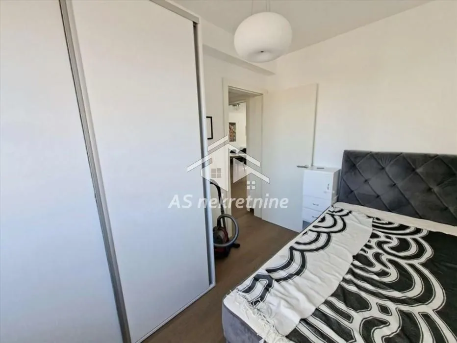 Rent, four bedroom apartment, 80m², Tašmajdan, Palilula Sve Podlokacije