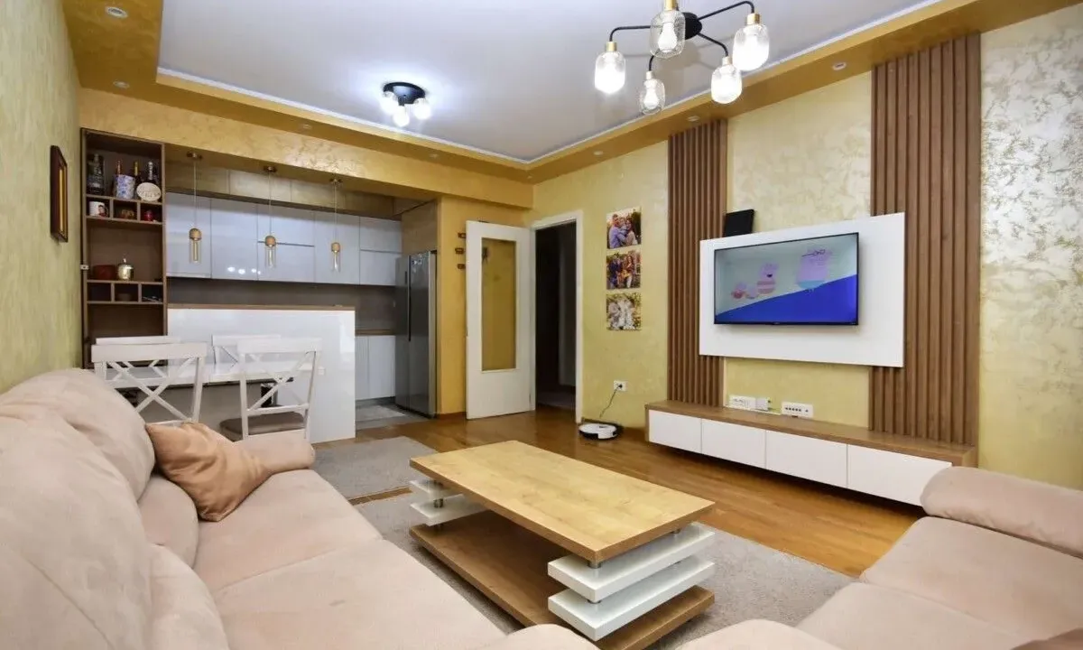 Izdavanje, dvosoban stan, 65m², Zagorič, Podgorica