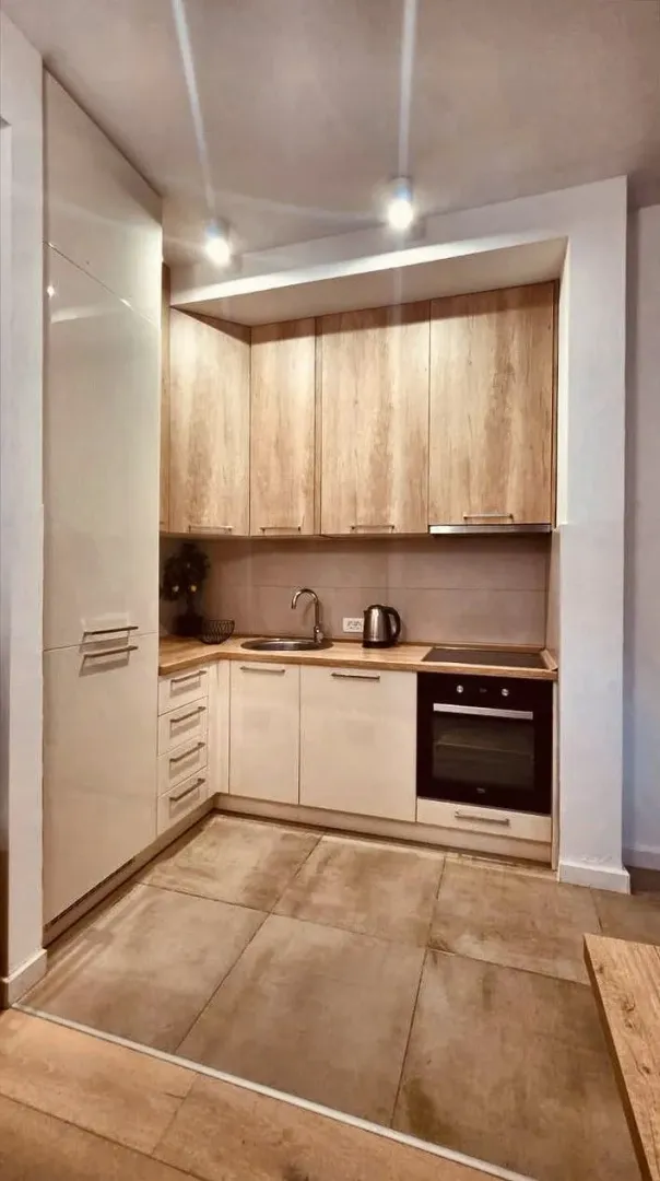 Rent, one bedroom apartment, 45m², Kalimanj, Tivat