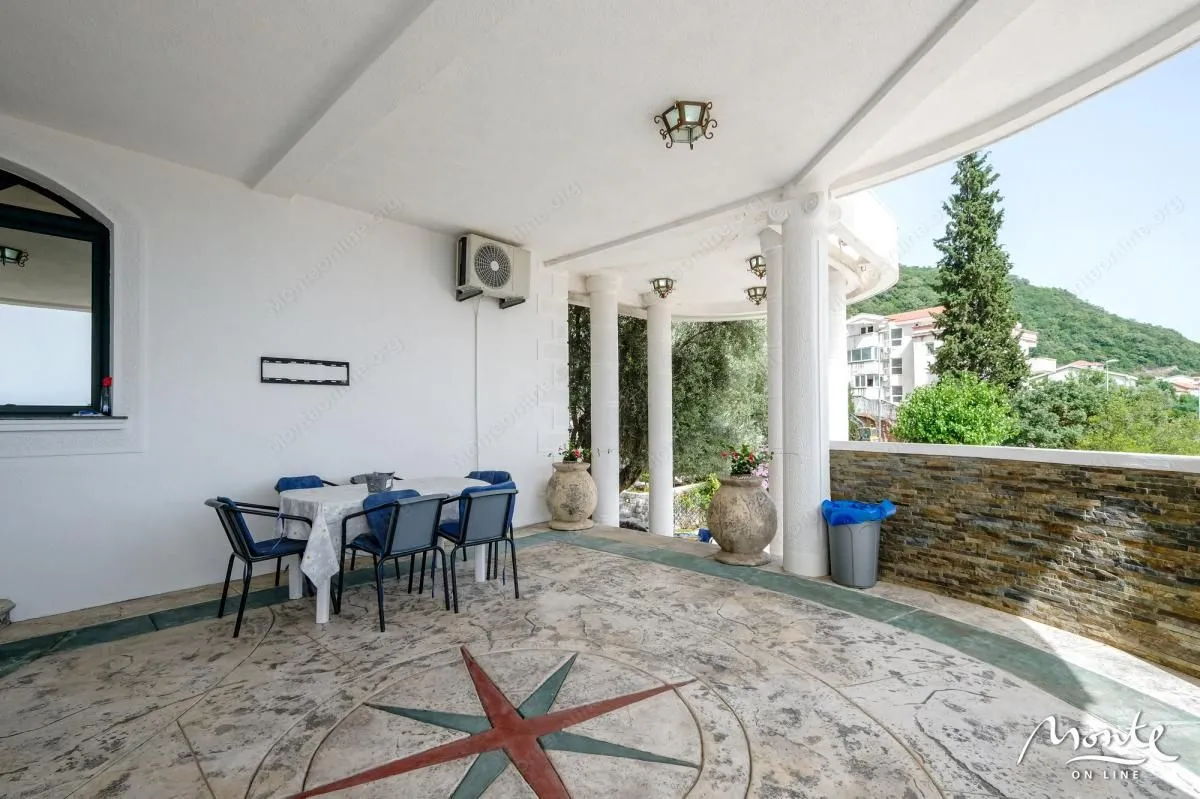 Sale, house, 560m², Petrovac, Budva