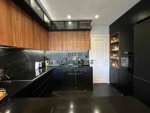Sale, three bedroom apartment, 195m², Pobrežje, Podgorica - image 9