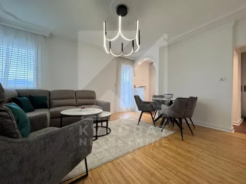 Izdavanje, trosoban stan, 85m², Krivi Most, Podgorica - image 2