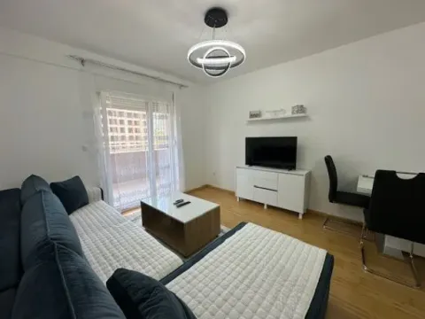 Izdavanje, jednosoban stan, 40m2, Ilino, Bar Izdavanje, jednosoban stan, 40m2, Ilino, Bar
