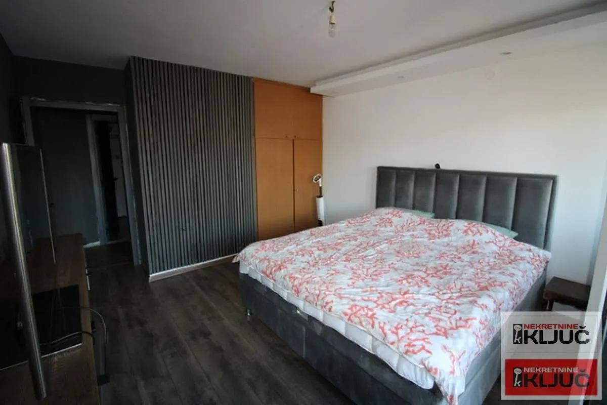 Prodaja, dvosoban stan, 63m², Bulevar Oslobodjenja, Novi Sad Sve Podlokacije