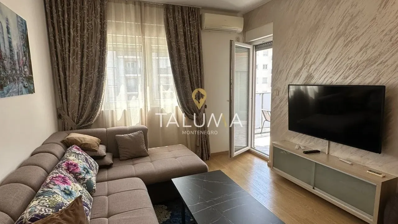 Rent, two bedroom apartment, 71m², City Kvart, Podgorica