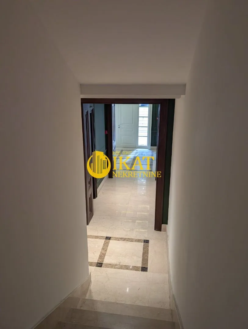 Prodaja, četvorosoban stan, 149m², Vračar Centar, Vračar Sve Podlokacije