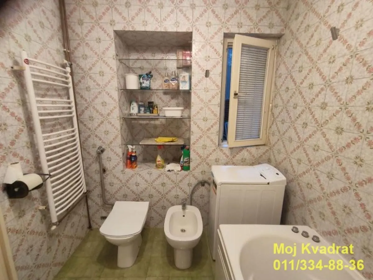 Prodaja, trosoban stan, 72m², Zeleni Venac, Beograd