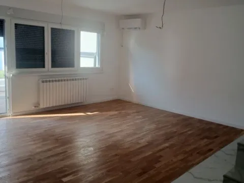 Sale, three bedroom apartment, 54m², Cvetkova Pijaca, Zvezdara Sve Podlokacije - image 10