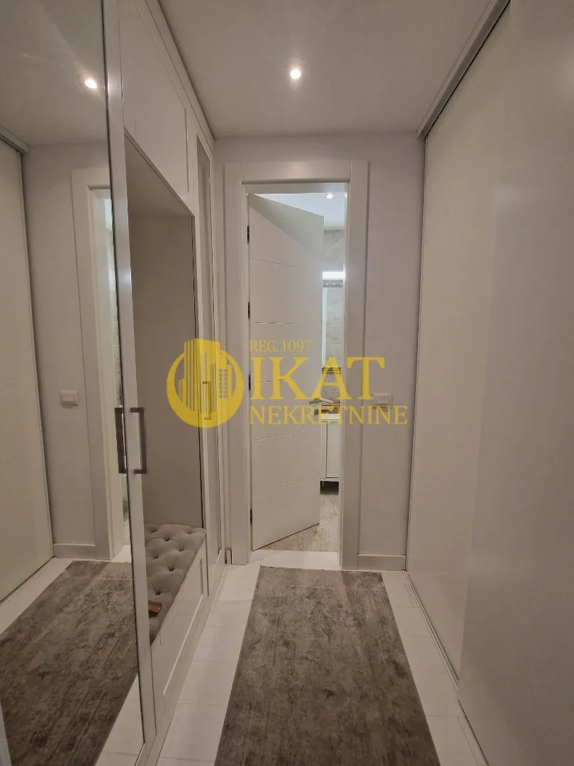 Prodaja, dvosoban stan, 124m², Savski Venac, Beograd