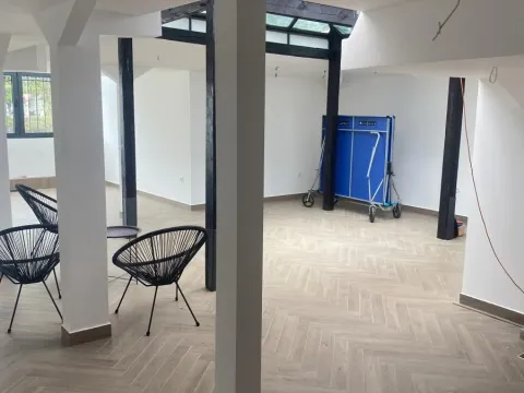 Izdavanje, poslovni prostor, 200m², Stari Grad, Beograd - image 8