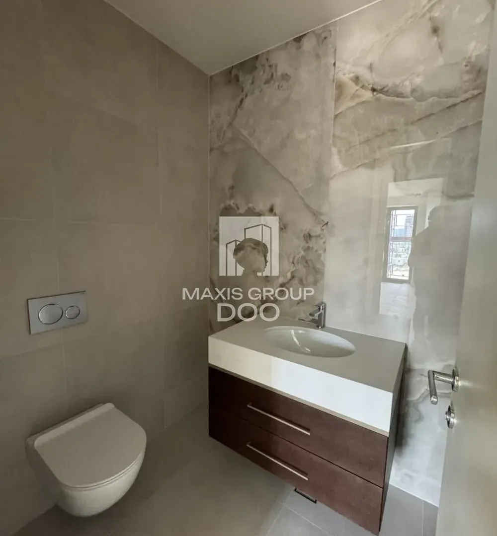 Sale, two bedroom apartment, 79m², Savski Venac, Beograd