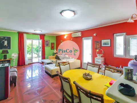 Prodaja, kuća, 200m², Zagorič, Podgorica - image 8