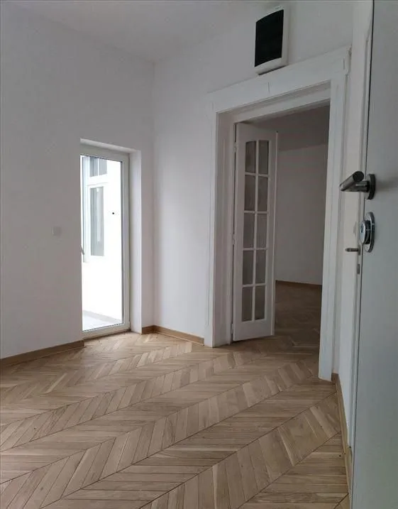 Sale, four bedroom apartment, 115m², Stari Grad, Beograd