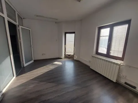Rent, office space, 220m², Stari Merkator, Novi Beograd Sve Podlokacije - image 5