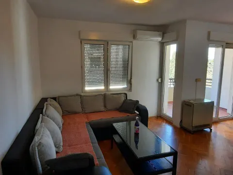 Rent, one bedroom apartment, 58m², Vezirov Most, Podgorica - image 5