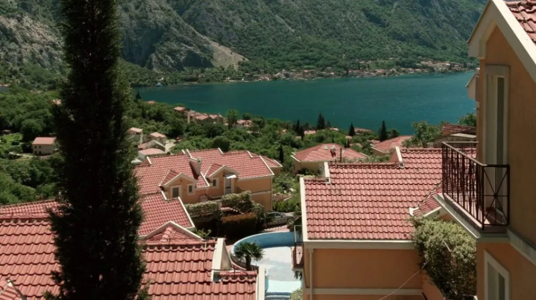 Prodaja, dvosoban stan, 178m², Gornji Orahovac, Kotor