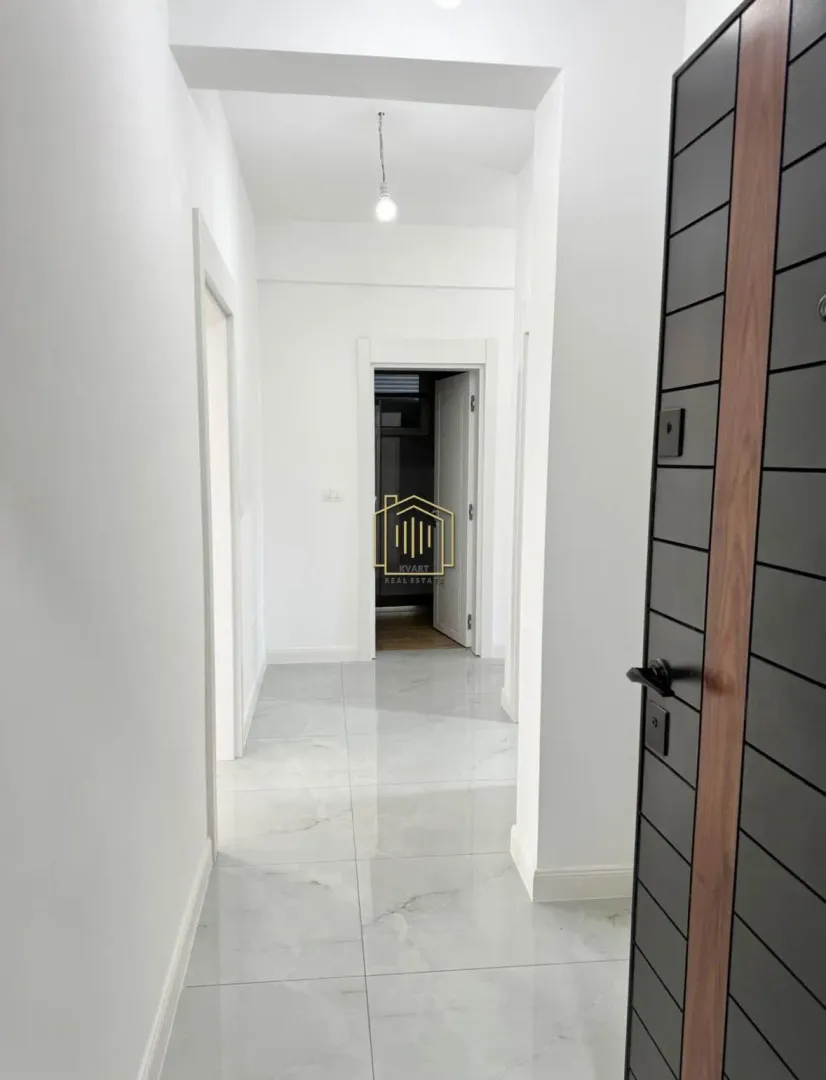 Sale, two bedroom apartment, 74m², Centar, Bar