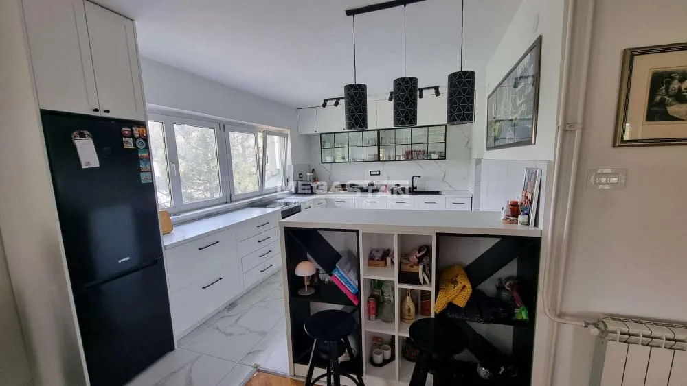 Rent, three bedroom apartment, 121m², Golf Naselje, Beograd