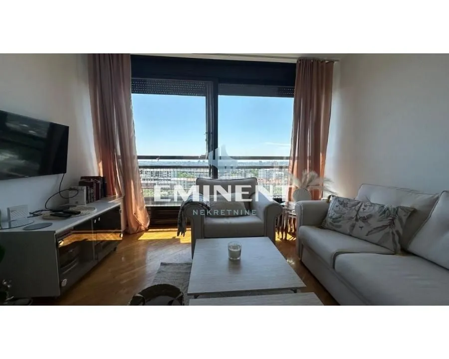 Rent, three bedroom apartment, 60m², Lipov Lad, Zvezdara Sve Podlokacije