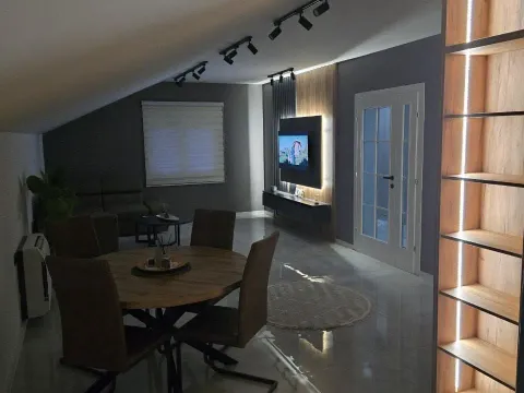 Izdavanje, dvosoban stan, 110m², Zagorič, Podgorica - image 4