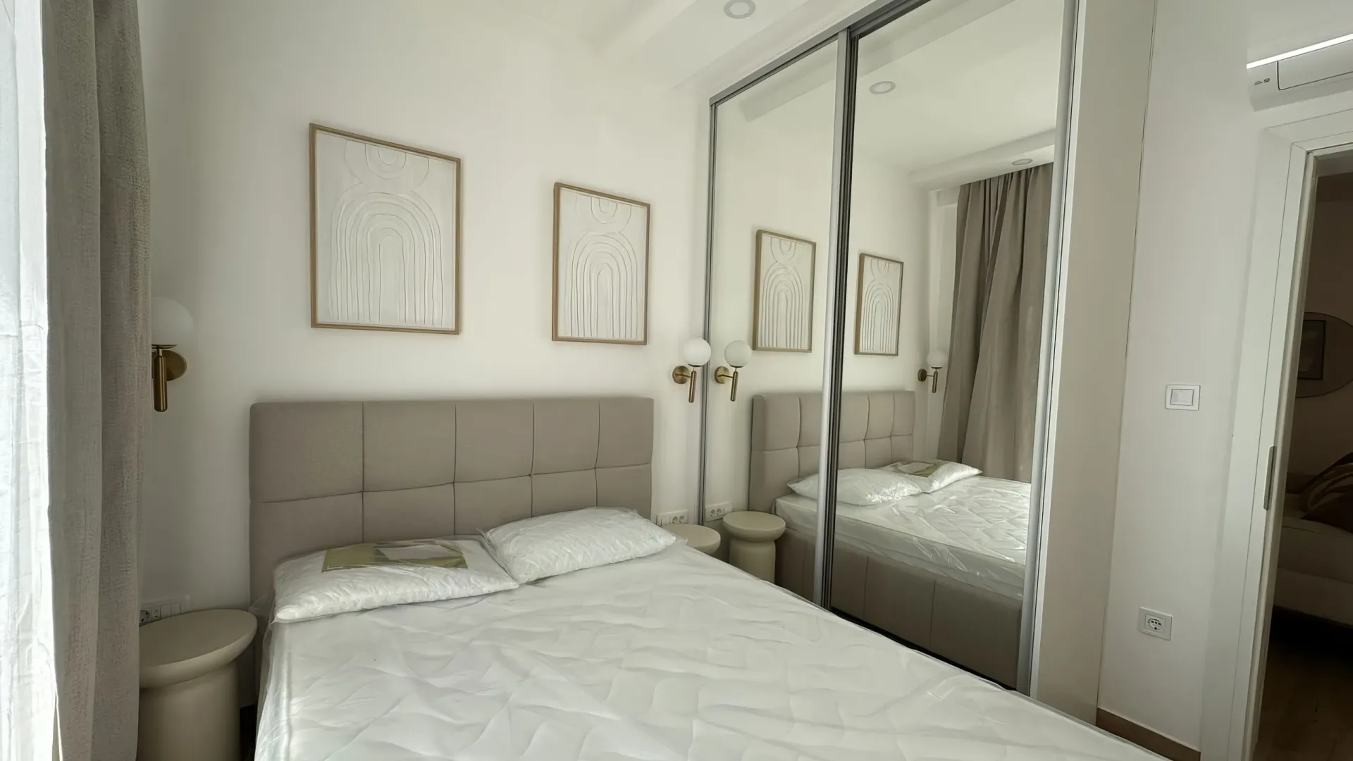 Izdavanje, dvosoban stan, 89m², Zelenika, Herceg Novi