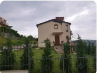 Izdavanje, kuća, 200m², Kavač, Kotor - image 1