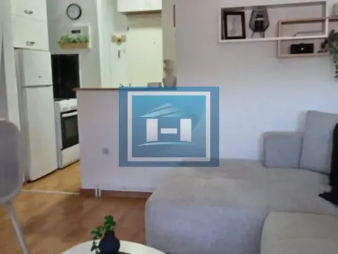 Prodaja, garsonjera, 27m², Centar, Jagodina - image 2