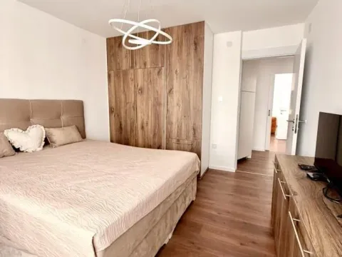 Sale, three bedroom apartment, 79m², Medijana, Niš - image 10