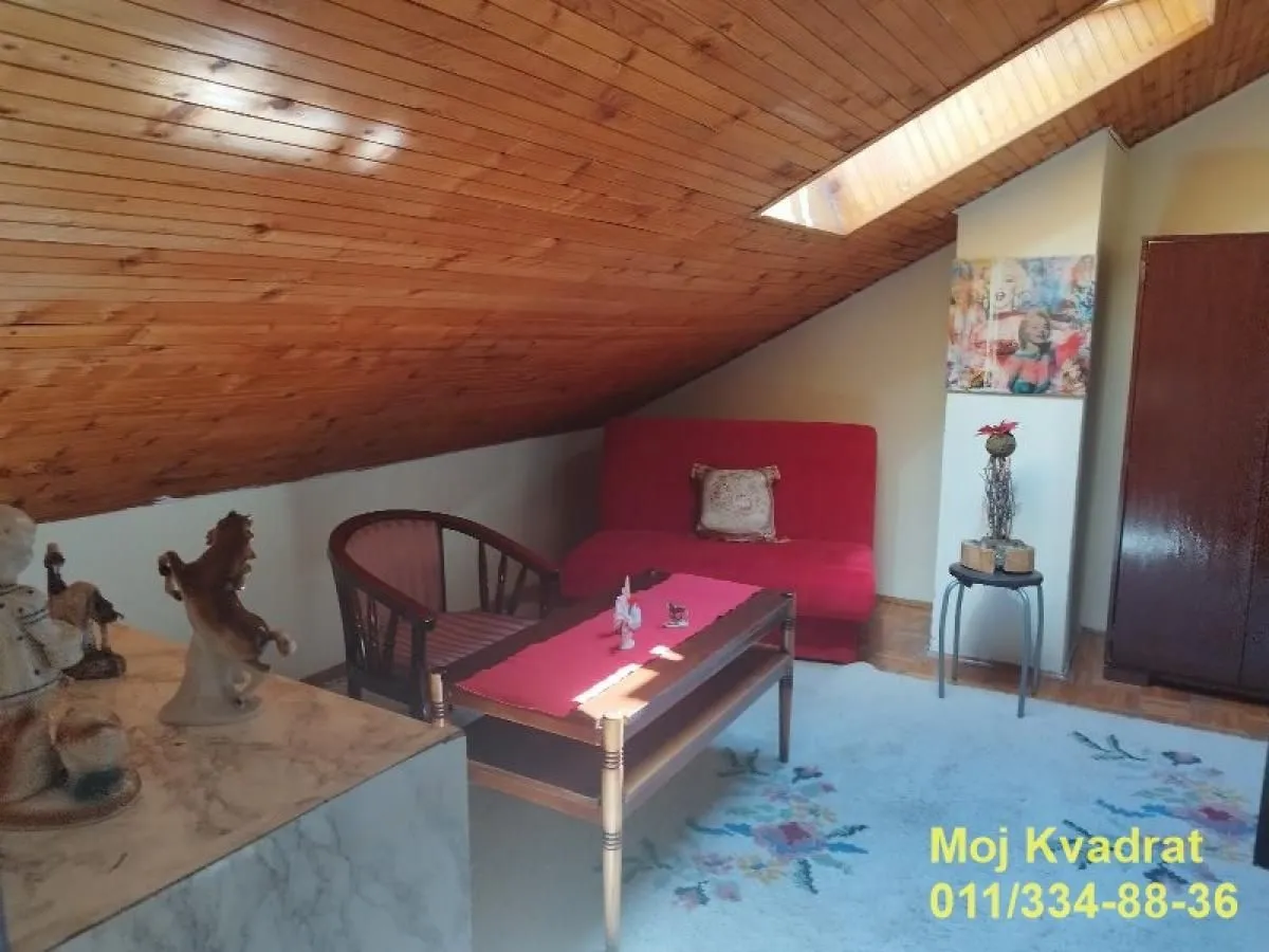 Izdavanje, dvosoban stan, 55m², Farmaceutski Fakultet, Voždovac Sve Podlokacije
