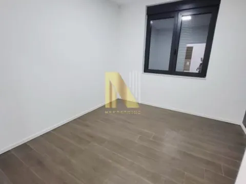 Izdavanje, poslovni prostor, 168m², Telep, Novi Sad Sve Podlokacije - image 11