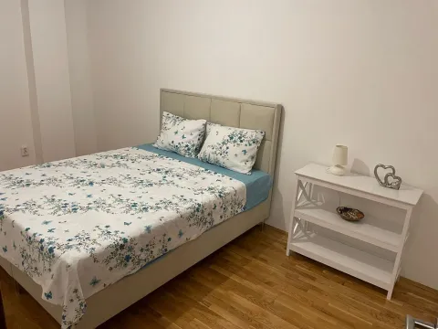 Rent, two bedroom apartment, 113m², Petrovac, Budva - image 6