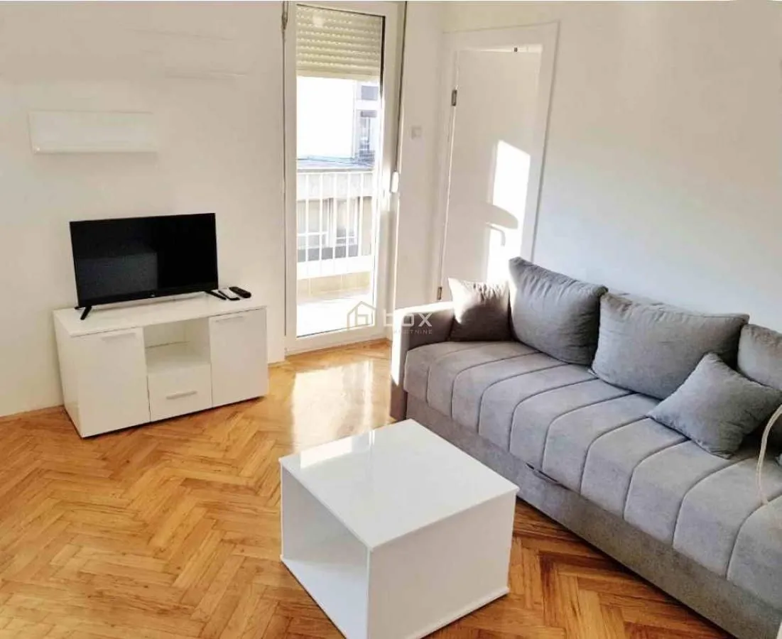 Izdavanje, jednosoban stan, 35m², Centar, Niš