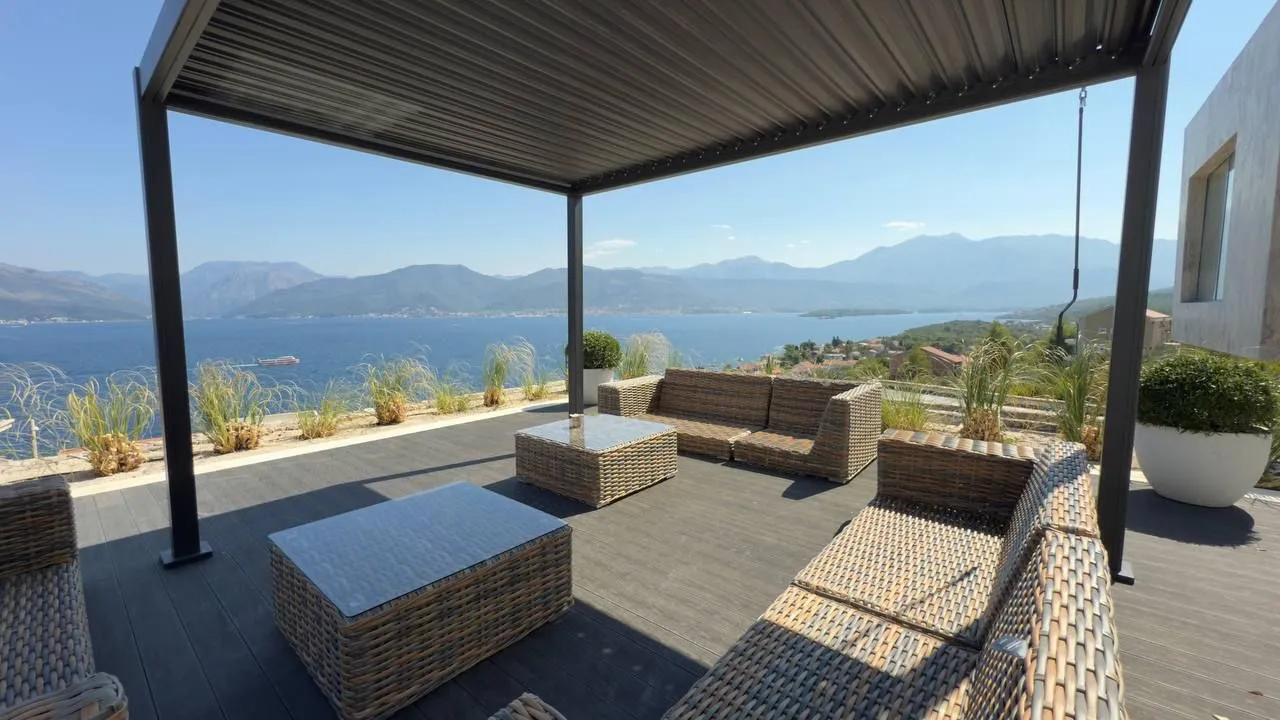 Sale, two bedroom apartment, 119m², Grad, Kotor