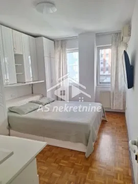 Rent, two bedroom apartment, 55m², Tašmajdan, Palilula Sve Podlokacije - image 15
