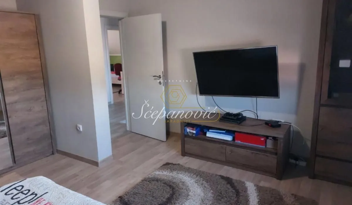 Prodaja, kuća, 155m², Futog, Novi Sad Sve Podlokacije