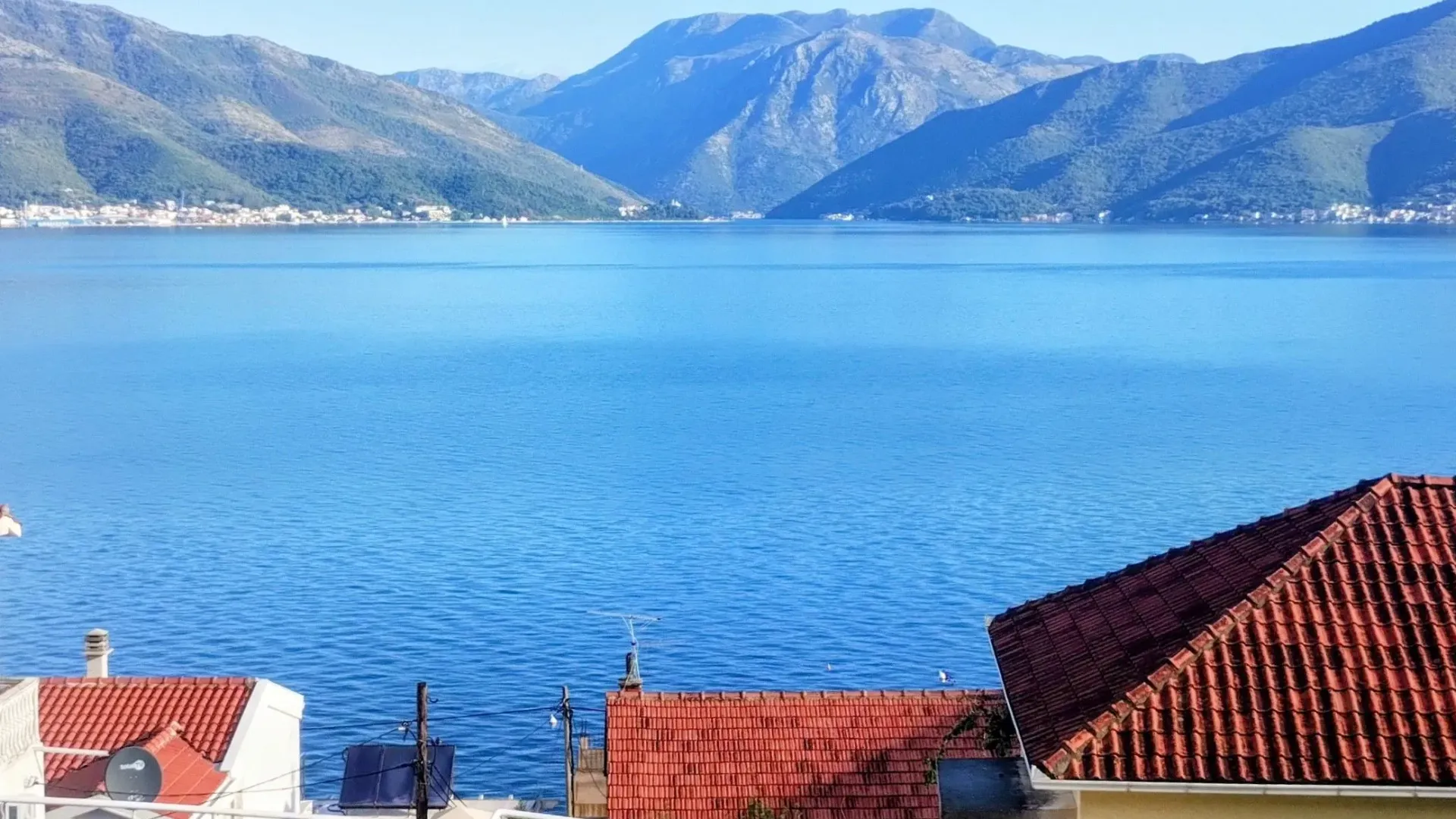 Prodaja, jednosoban stan, 55m², Krašići, Tivat