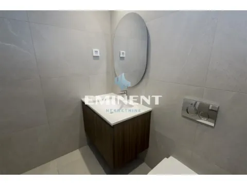 Izdavanje, trosoban stan, 78m², Savski Venac, Beograd - image 10