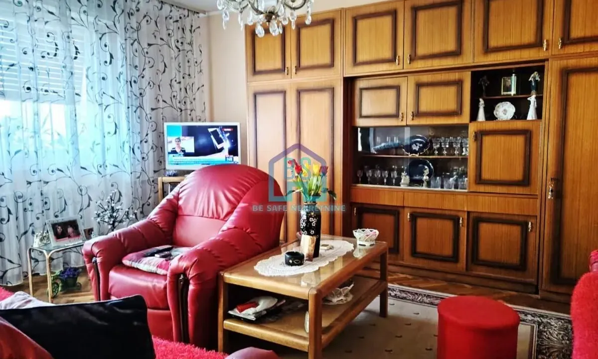 Prodaja, trosoban stan, 71m², Stari grad, Novi Sad