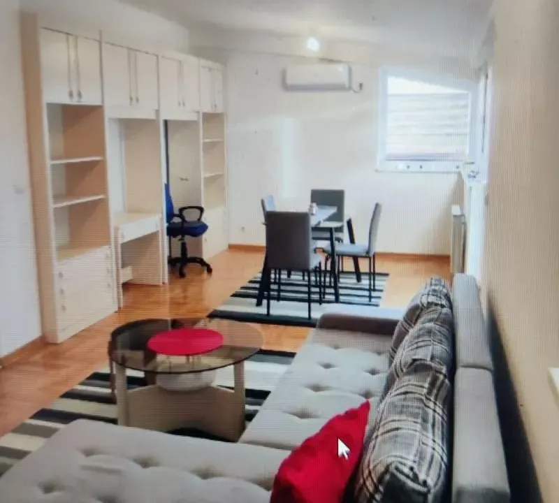 Izdavanje, dvosoban stan, 79m², Voždovac Sve Podlokacije, Beograd