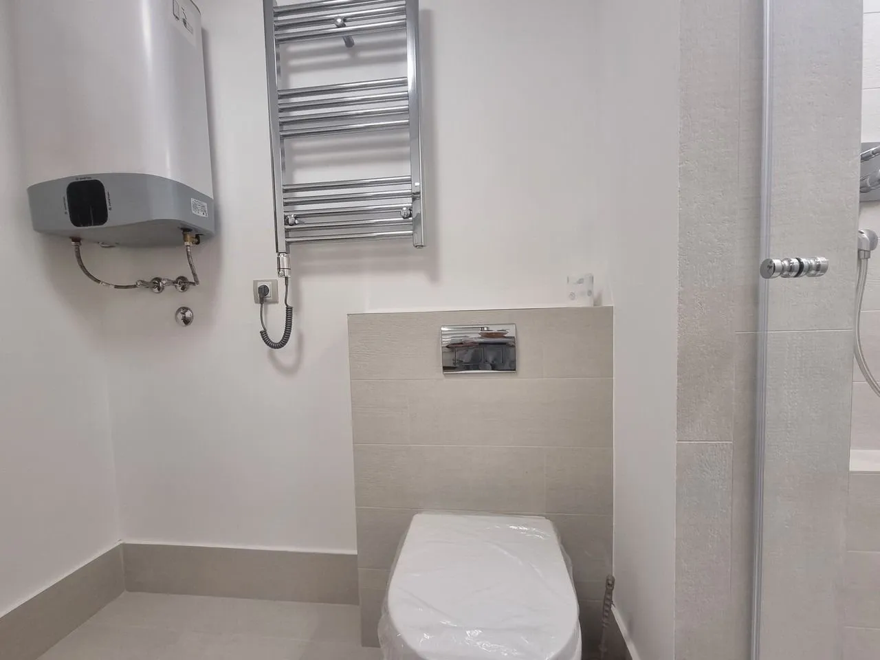 Prodaja, jednosoban stan, 49m², Centar, Tivat