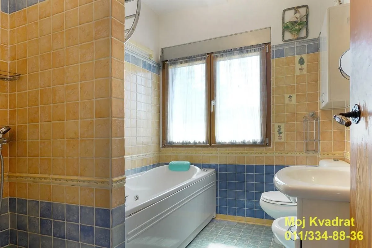 Prodaja, trosoban stan, 78m², Stari Grad, Beograd