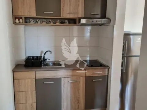 Prodaja, četvorosoban stan, 90m², Centar, Zlatibor - image 8