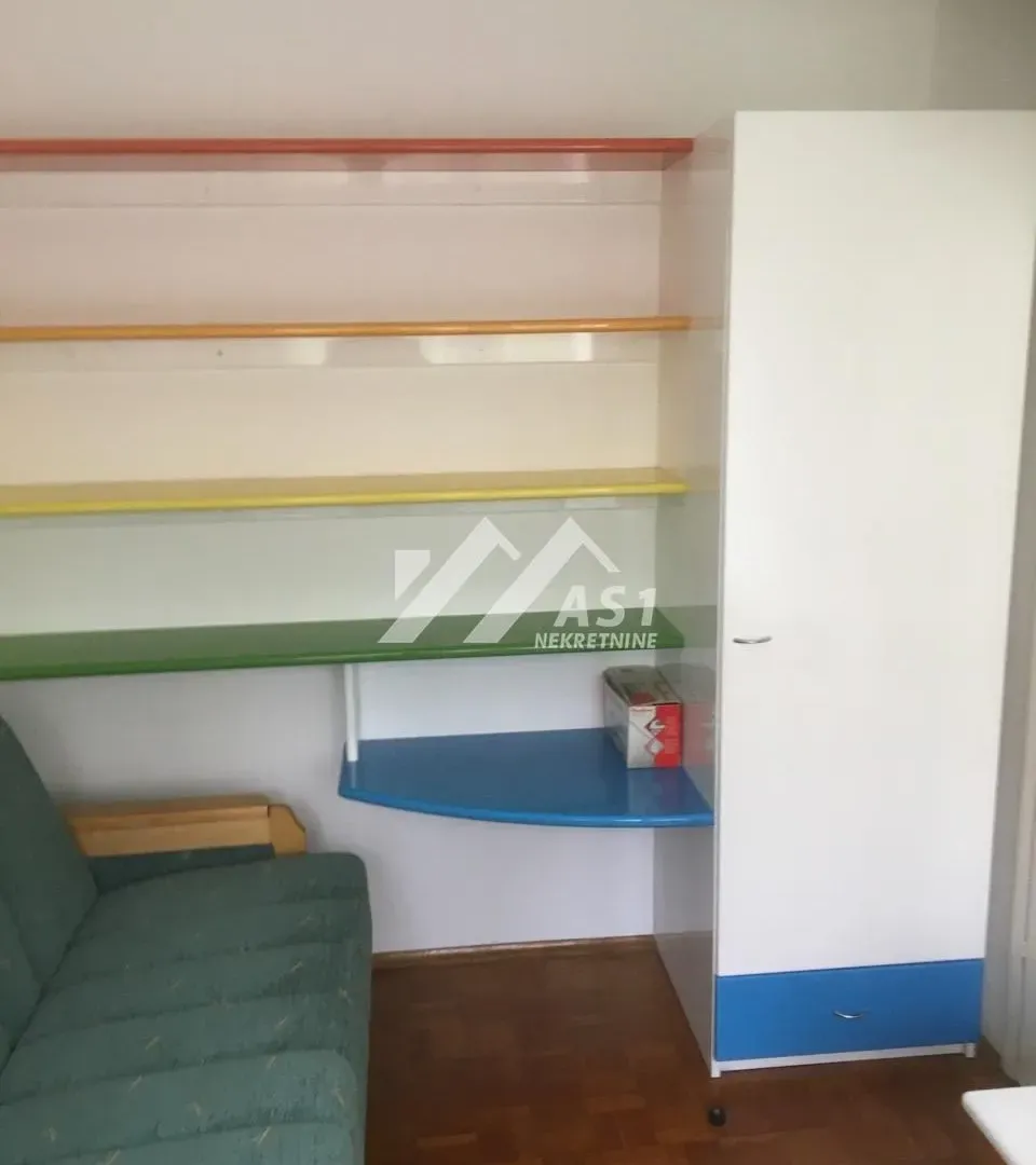 Izdavanje, trosoban stan, 83m², Liman 2, Novi Sad Sve Podlokacije