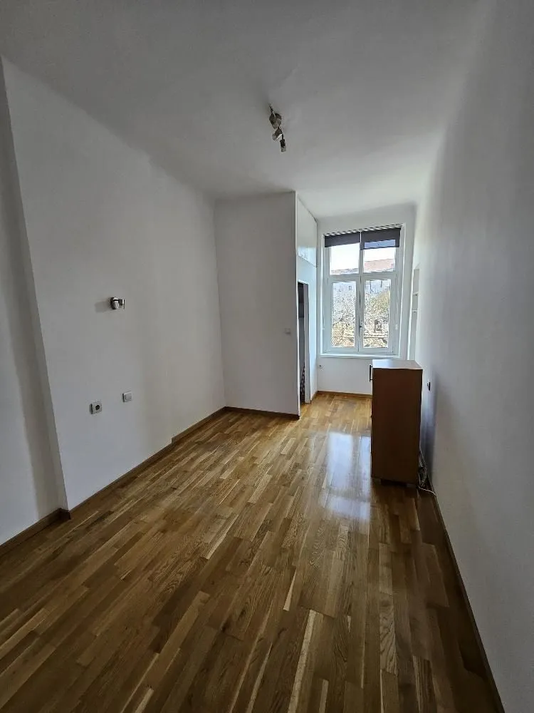 Izdavanje, poslovni prostor, 20m², Stari Grad, Beograd