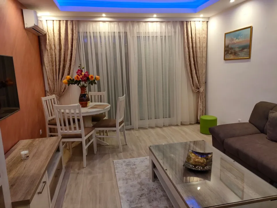 Rent, two bedroom apartment, 70m², Centar, Bar