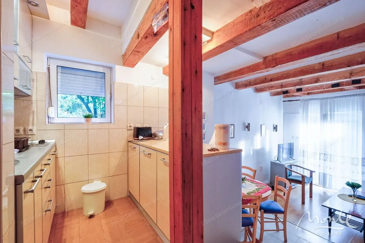 Prodaja, kuća, 67m², Orahovac, Kotor