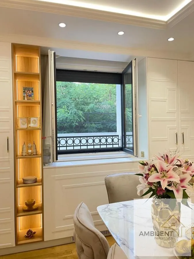Sale, four bedroom apartment, 175m², Savski Venac, Beograd